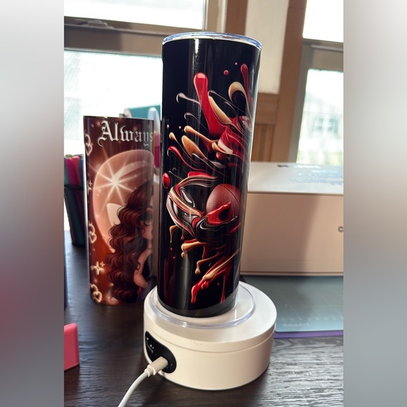 NFL Team Logo Tumbler - Red and Black - Picture 3 of 3